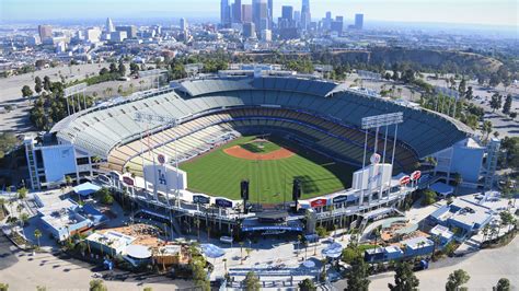 dodgers stadium tour