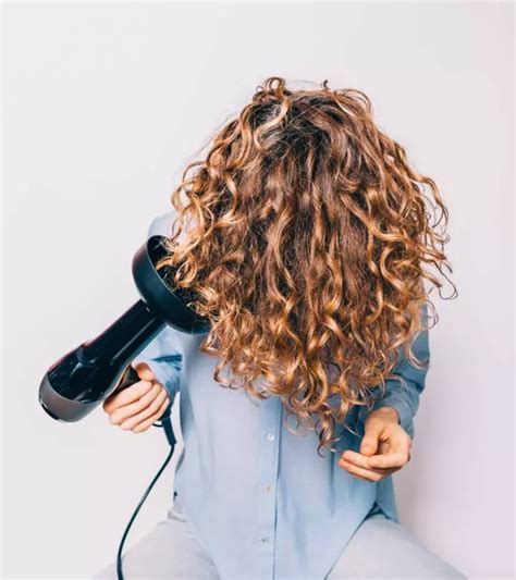 Does A Diffuser Curl Your Hair