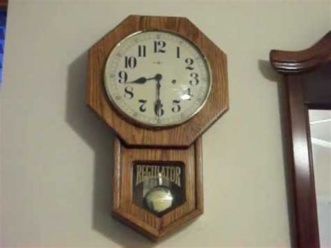 Does A Regulator Clock Chime