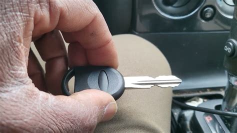 does a transponder key have to be programmed
