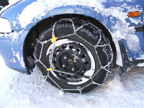Does Aaa Put On Snow Chains