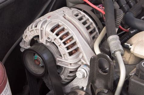 Does Alternator Keep Car Running