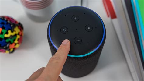does amazon echo update automatically