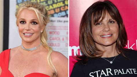 does britney spears talk to her mom