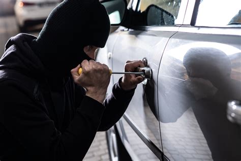 does car insurance cover theft of personal property