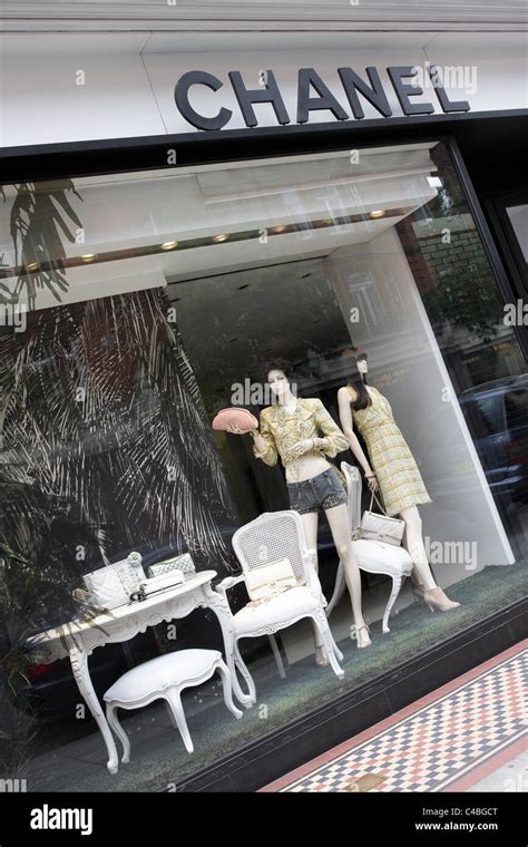 Does Chanel Have Outlets