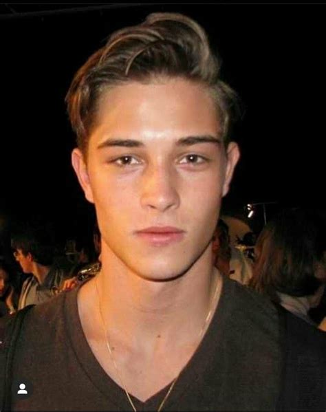 Does Chico Lachowski Have Tattoos