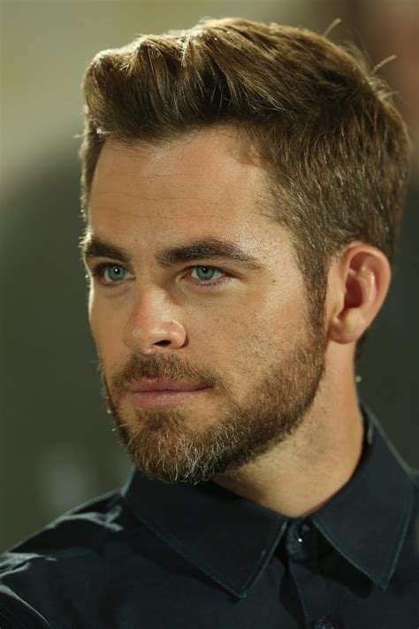 does chris pine wear a hairpiece