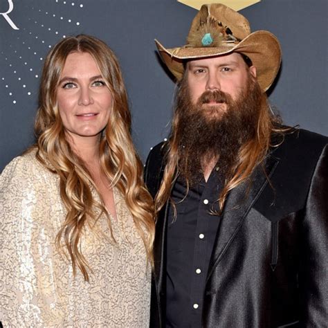 does chris stapleton sing with his wife