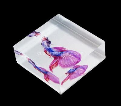 Does Clear Acrylic Block Uv