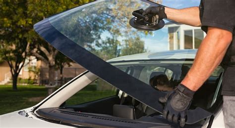 does comprehensive coverage cover broken windshield