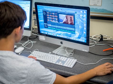 does computer science teach you programming