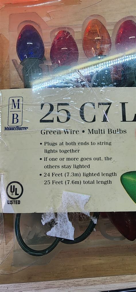 does cvs sell light bulbs