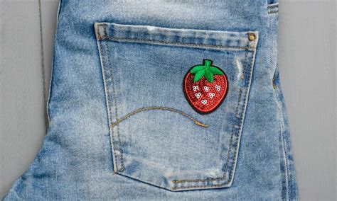 does fabric glue work on patches