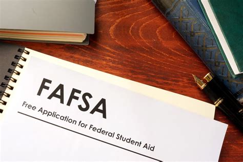 does fafsa pay for room and board