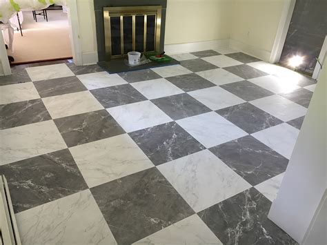 does faux marble floor tile wear well