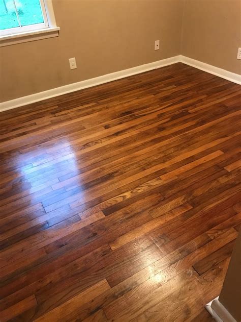 does final plank flooring need wax