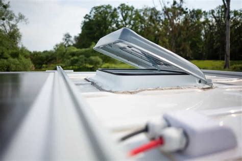 does flex seal work on camper roofs