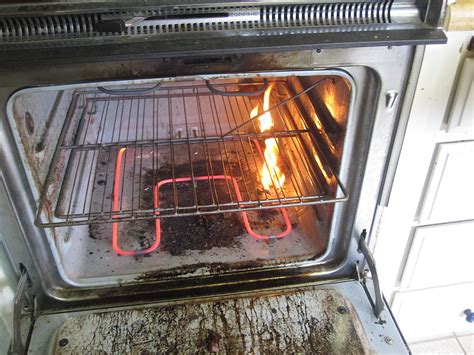 does food on oven floor cause fires