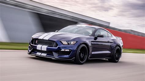 does ford still make the gt350