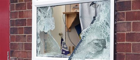 does full coverage cover broken windows