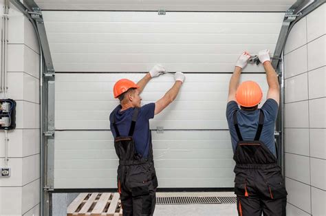does garage door installers need bussiness lisence