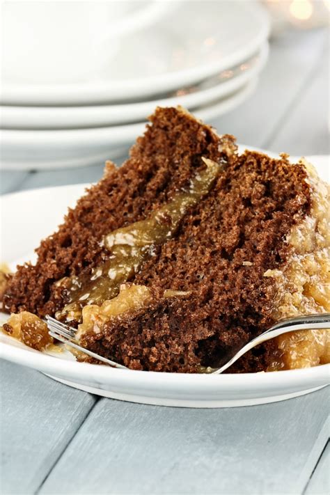 does german chocolate cake need to be refrigerated