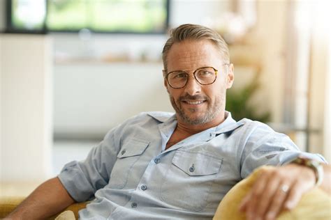 does girth increase with age