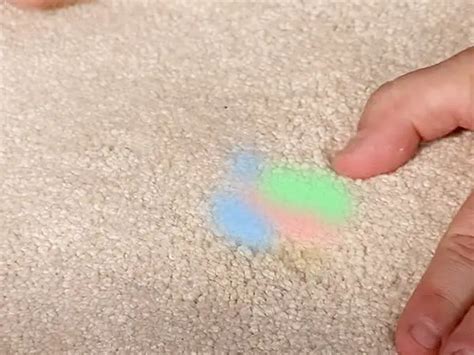 does glow stick stain carpet
