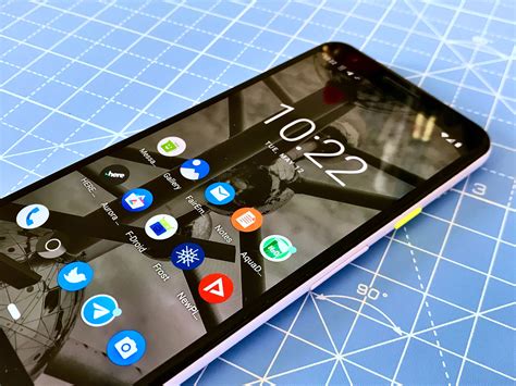 does google pixel use android operating system