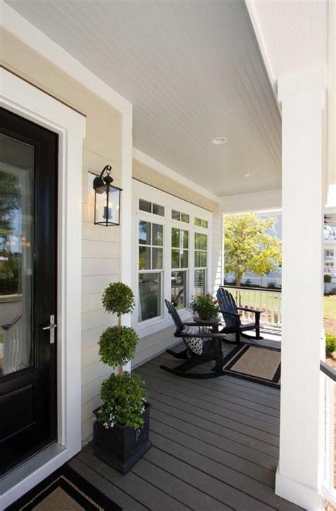 does gray porch go with tan siding on house