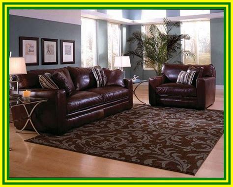 does green and brown furniture go well with red carpet
