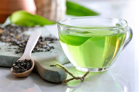 does green tea contain caffeine naturally