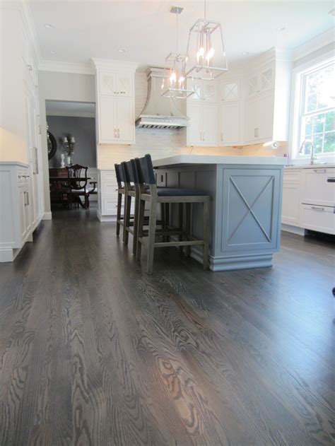 does grey and wood floor go together