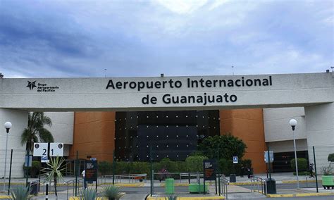 does guanajuato have an airport