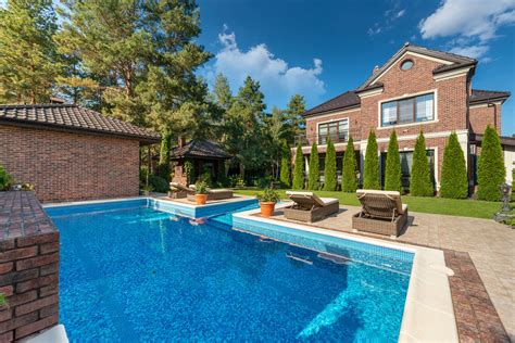 does having an inground pool increase property value