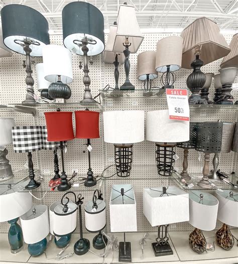 does hobby lobby sell floor lamps