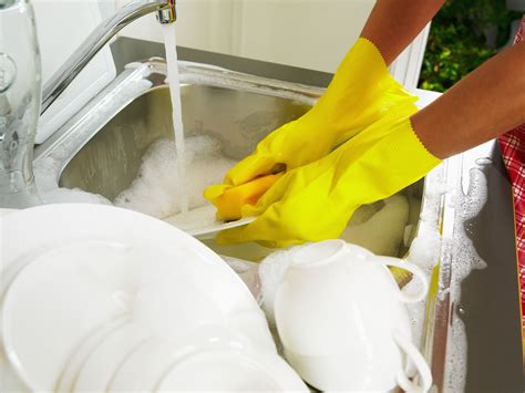 Does Hot Water Kill Germs In Laundry