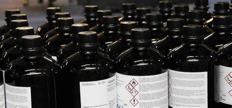 Does Hydrogen Peroxide Need To Be Stored In A Dark Container
