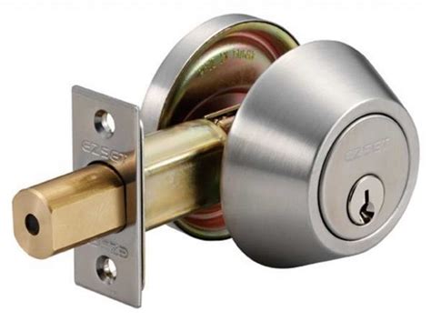 does insteon have a door knob lock