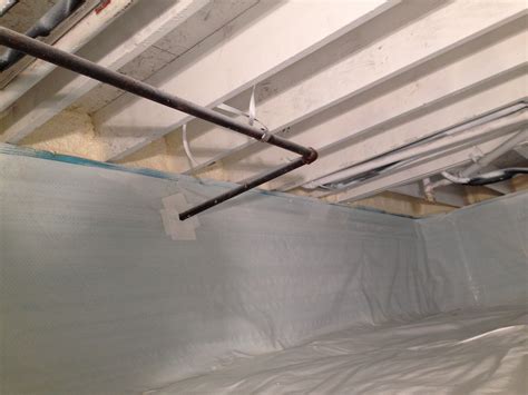 does insulation in a crawlspace ceiling warm the floor above