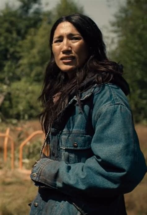 Does Ivory Die In Van Helsing