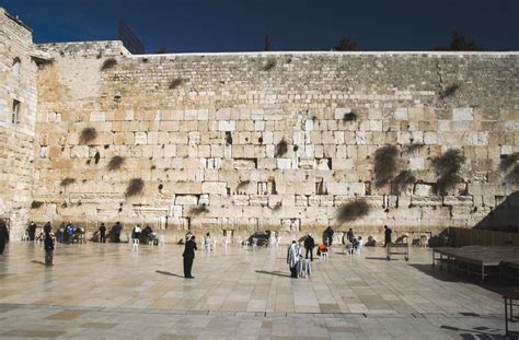 Does Jerusalem Have A Wall