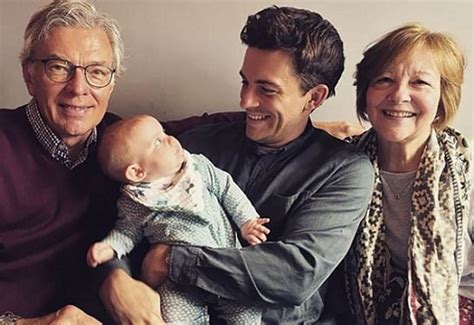 does jonathan bailey have kids
