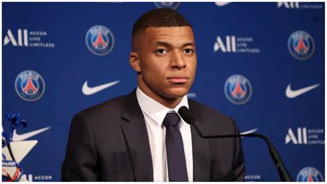 does kylian mbappe speak english