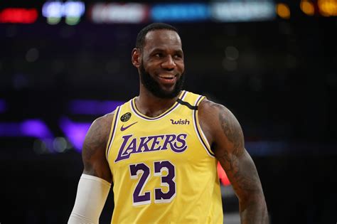 does lebron james play for the lakers