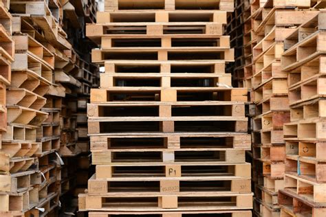 Does Lowes Have Free Pallets