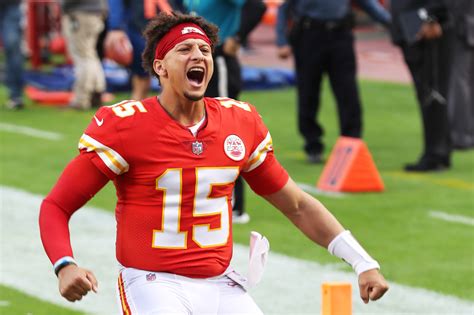 does mahomes play for the chiefs