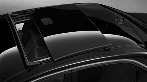 does mercedes e class have sunroof