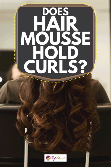 does mousse help with curls